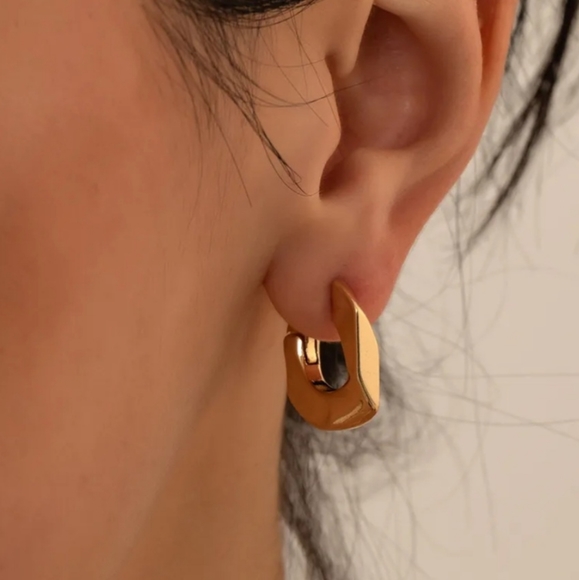 2 pairs of earrings - Picture 4 of 7